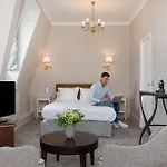 Chateau 3*