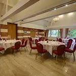 Chateau ホテル 3*