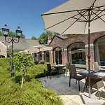 Chateau 3*