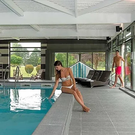 Chateau Hotel 3*
