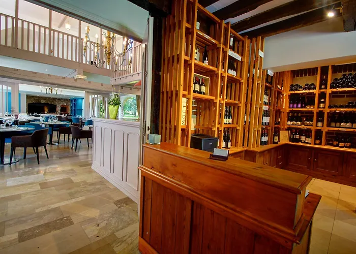 Chateau ホテル 3*